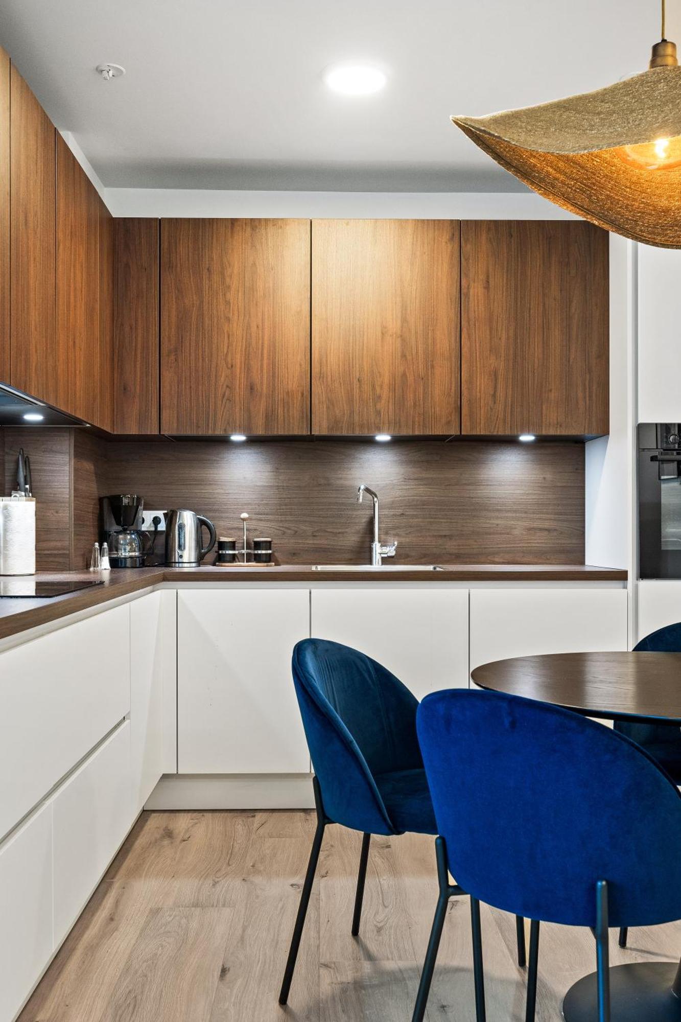 Unwind In Luxury Steps From Smaralind Mall Рейк'явік Екстер'єр фото
